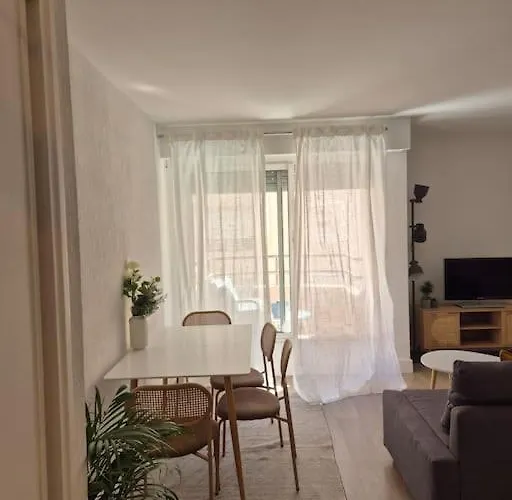 Appartement T2 - Hyeres Gare